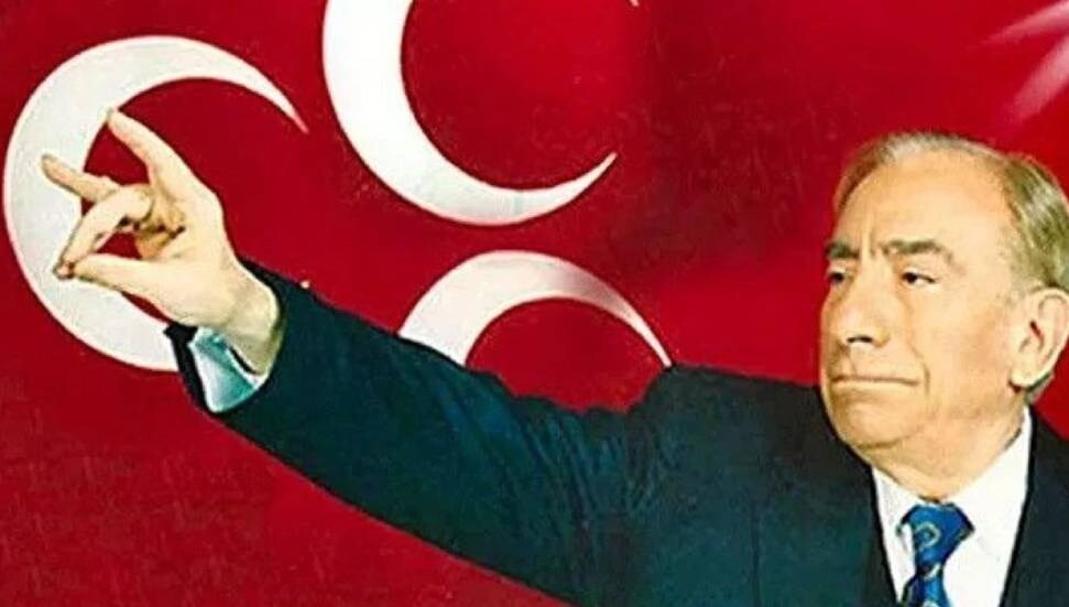ARDACENGZ87's tweet photo. Saygı ve Rahmetle..!
#AlparslanTürkeş https://t.co/EmxRAB54K4