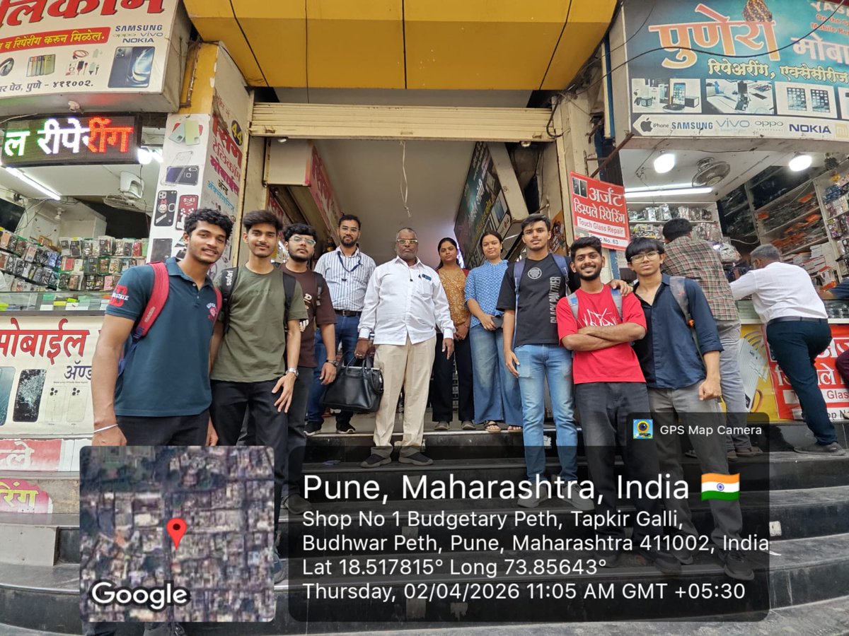 AISSMS_ITI's tweet image. AISSMS ITI मधील श्री औदुंबर बिडवे सर (इलेक्ट्रिशन निदेशक) यांच्या मार्गदर्शनाखाली AISSMS IOIT येथील Electronics and Telecommunication (ENTC) तृतीय वर्षातील विद्यार्थ्यांसाठी Smart Mobile Repairing कोर्सचे प्रत्यक्ष प्रशिक्षण यशस्वीरित्या पार पडले 

#AISSMS #MobileRepairing #Skil