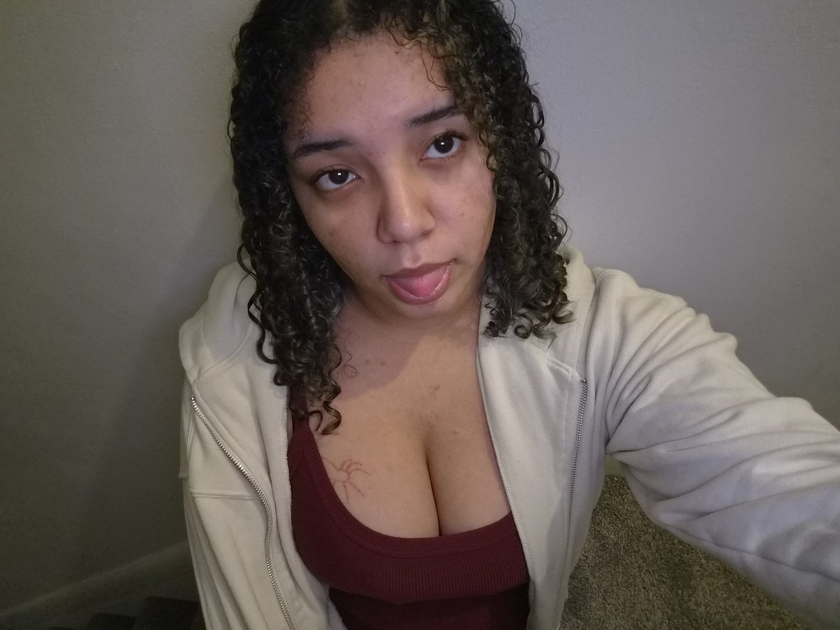 ˚⋆୨୧ 𝐂𝐨𝐫𝐭𝐧𝐞𝐲 ୨୧⋆˚ tweet media