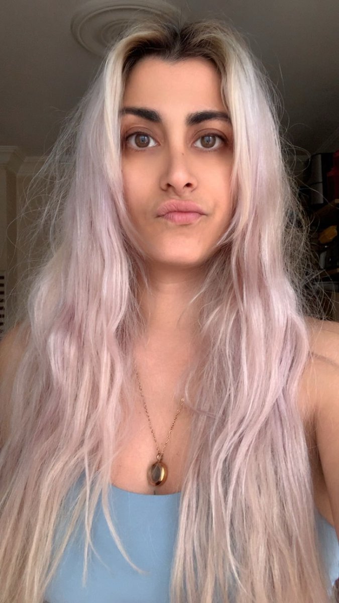 Sevcorella ama bi’ Sindirella değil tweet media