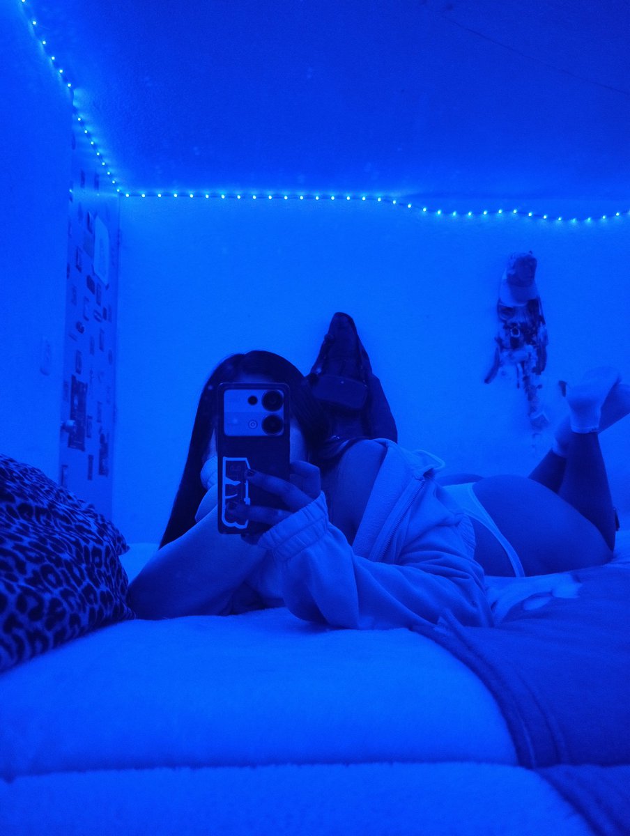 BabyBoo134679's tweet photo. Descansa bebé, sueña conmigo. 💕 https://t.co/swtaUEYt9G
