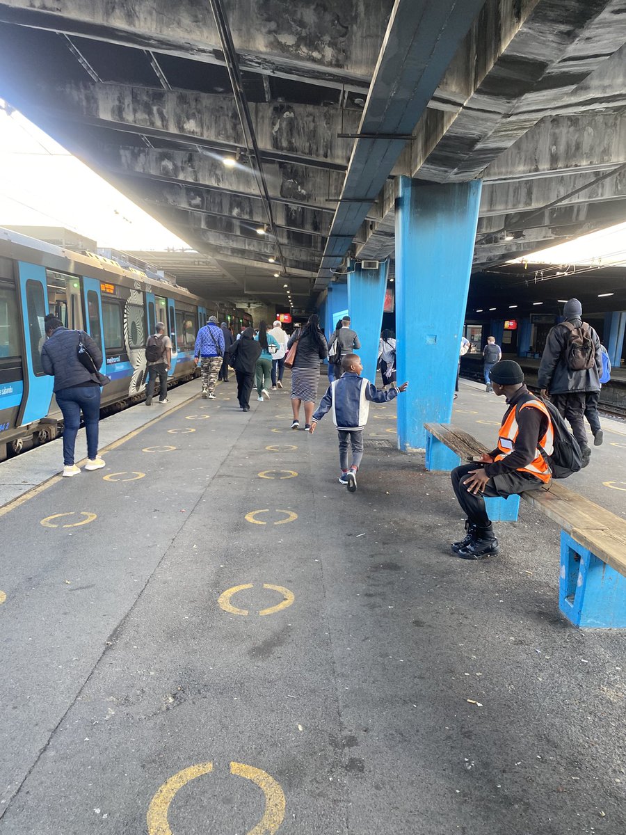 Ginger Cookie Merchant tweet media