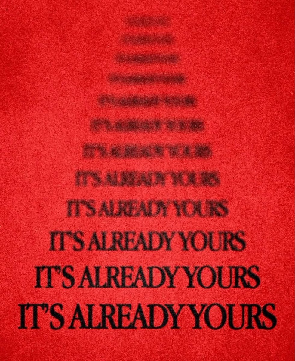 Mini Archillect tweet media