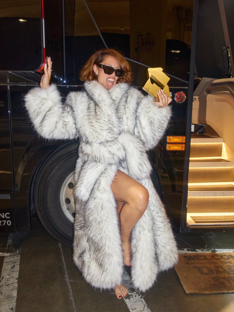 This music may contain a #1!! So proud of you <a href="/raye/">RAYE</a>, this is so deserved