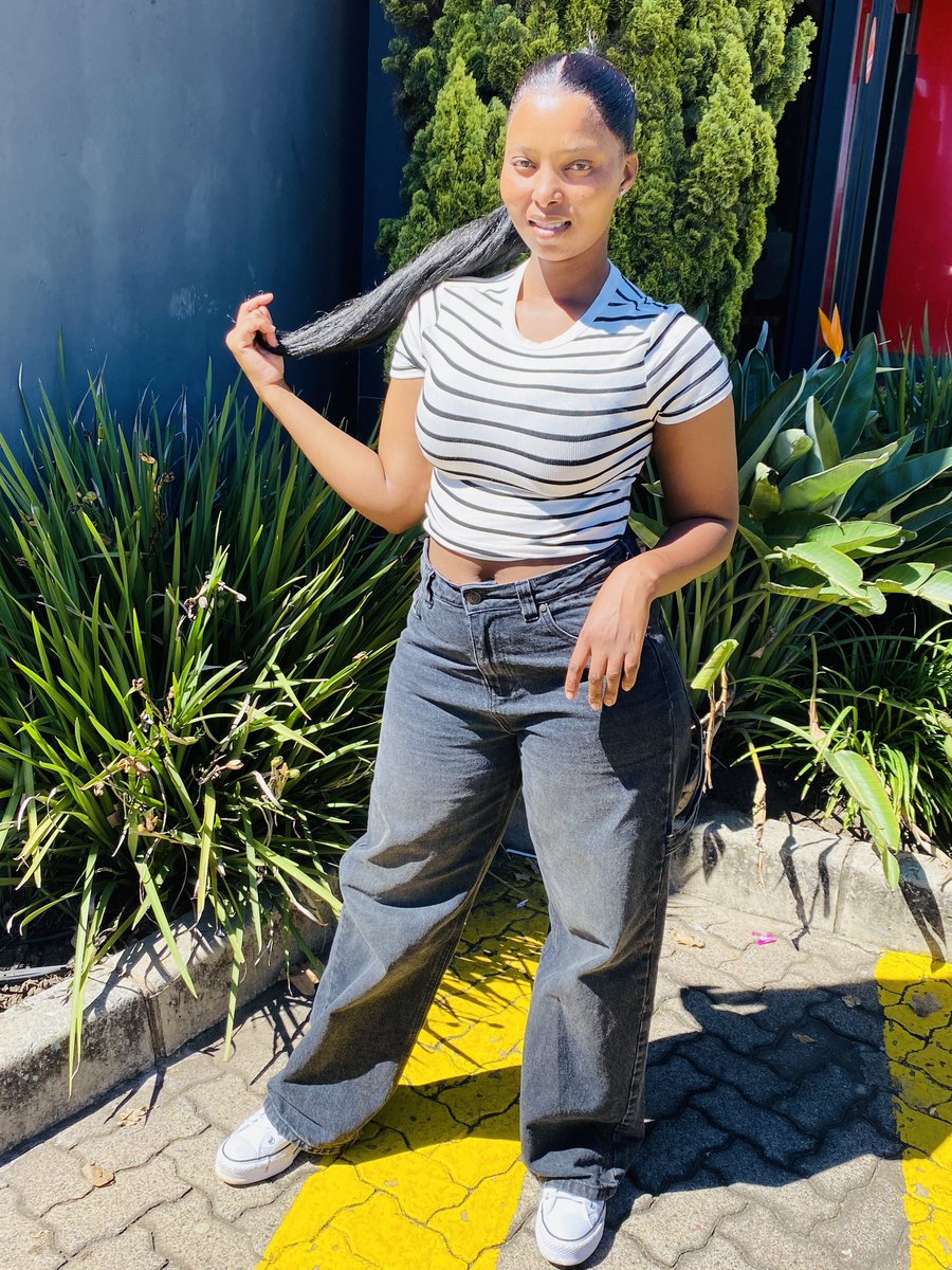 Dj MpumiSA tweet media