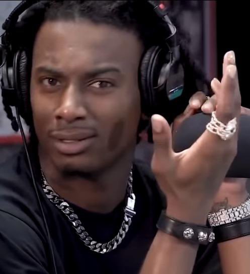 ElusiveX tweet media