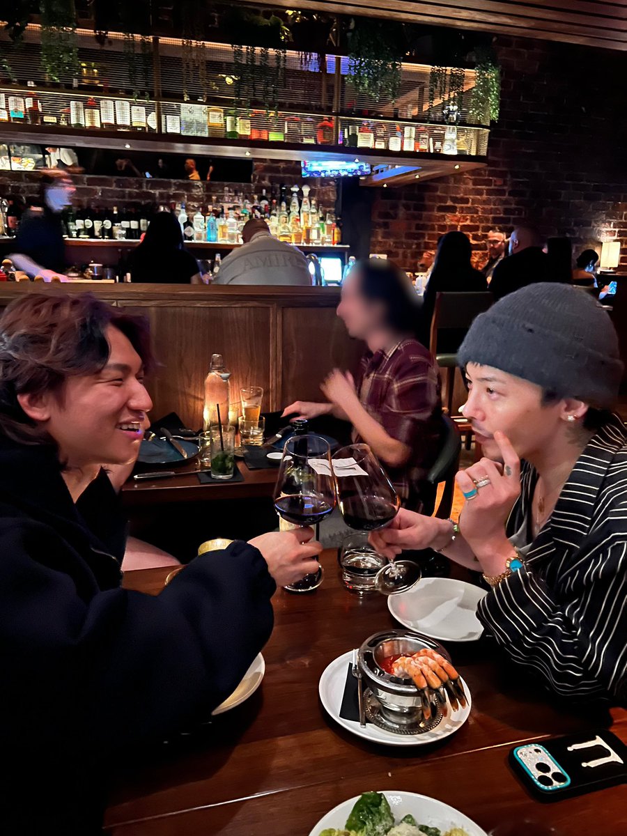 칠칠이 tweet media