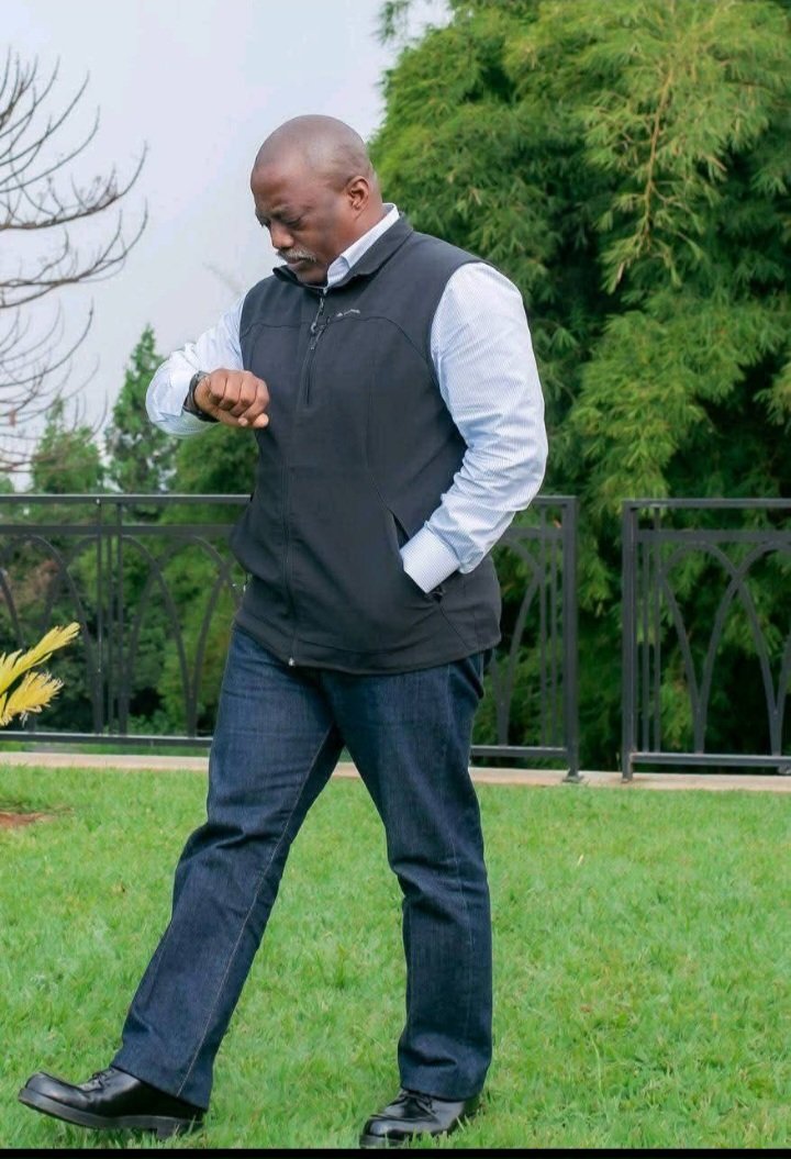 Mwana Mobali tweet media