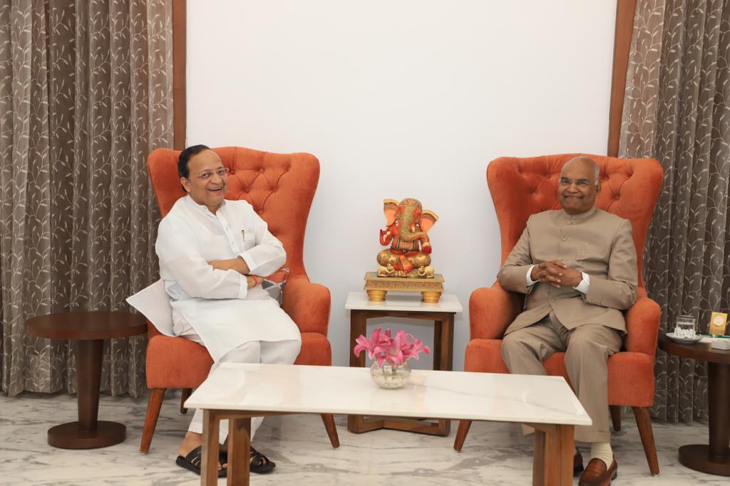 BJP19877's tweet photo. Warm birthday wishes to Arun Singh Ji
May you stay healthy and continue inspiring everyone @ArunSinghbjp #HBDayArunSinghJi https://t.co/KbhKk95GbJ