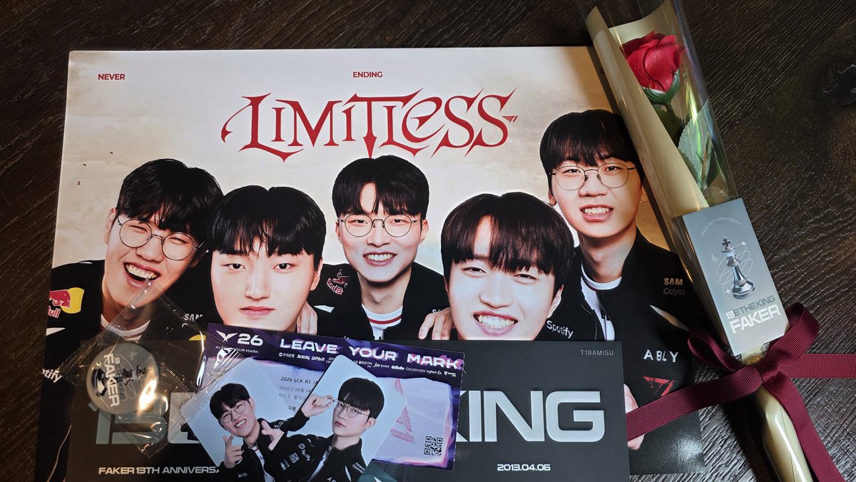 sh_faker_'s tweet photo. 감사해용 너무 이뻐용😍 https://t.co/6OJRBxBRbg