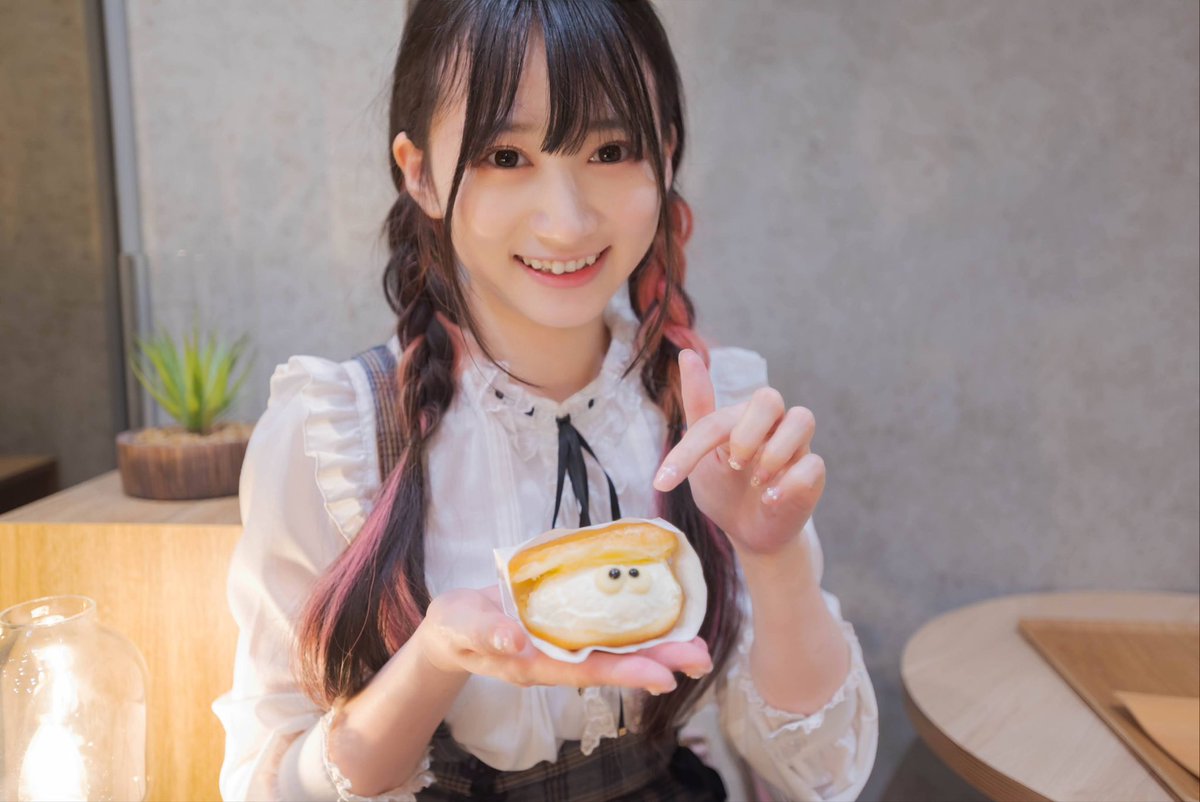 tsukuiayami's tweet photo. お誕生日でーーーーーす！！
今日はお祝いの日でーーーーす！！

美味しいもの食べて、
何か楽しいことして、

良い日にしましょう！！！
私だけじゃなくみんなも！！！

お歌も聞いてください↓

@youtube
https://t.co/Ob6rG0agVf https://t.co/WHzVsBF37C