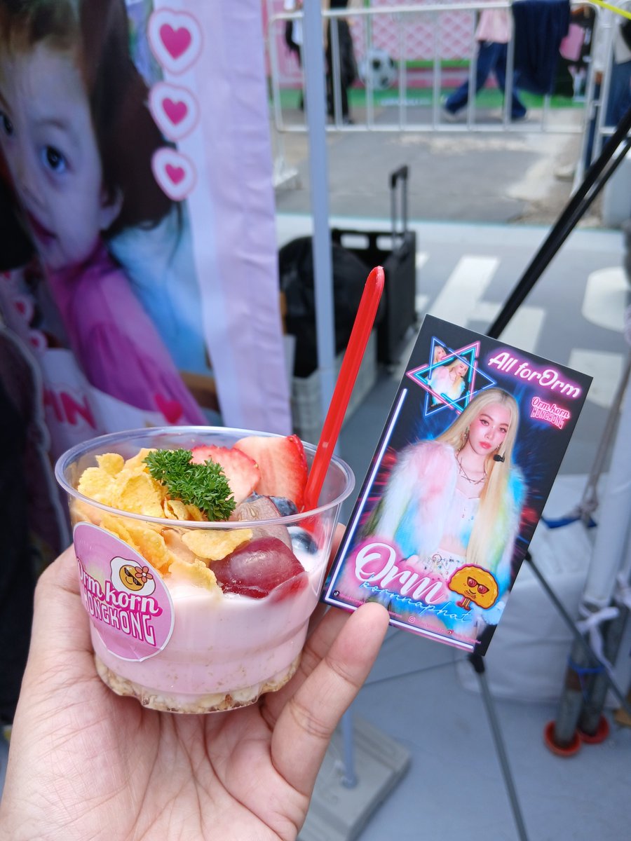 SS. S​ h o​ o​ t :Korn:-)📸 tweet media