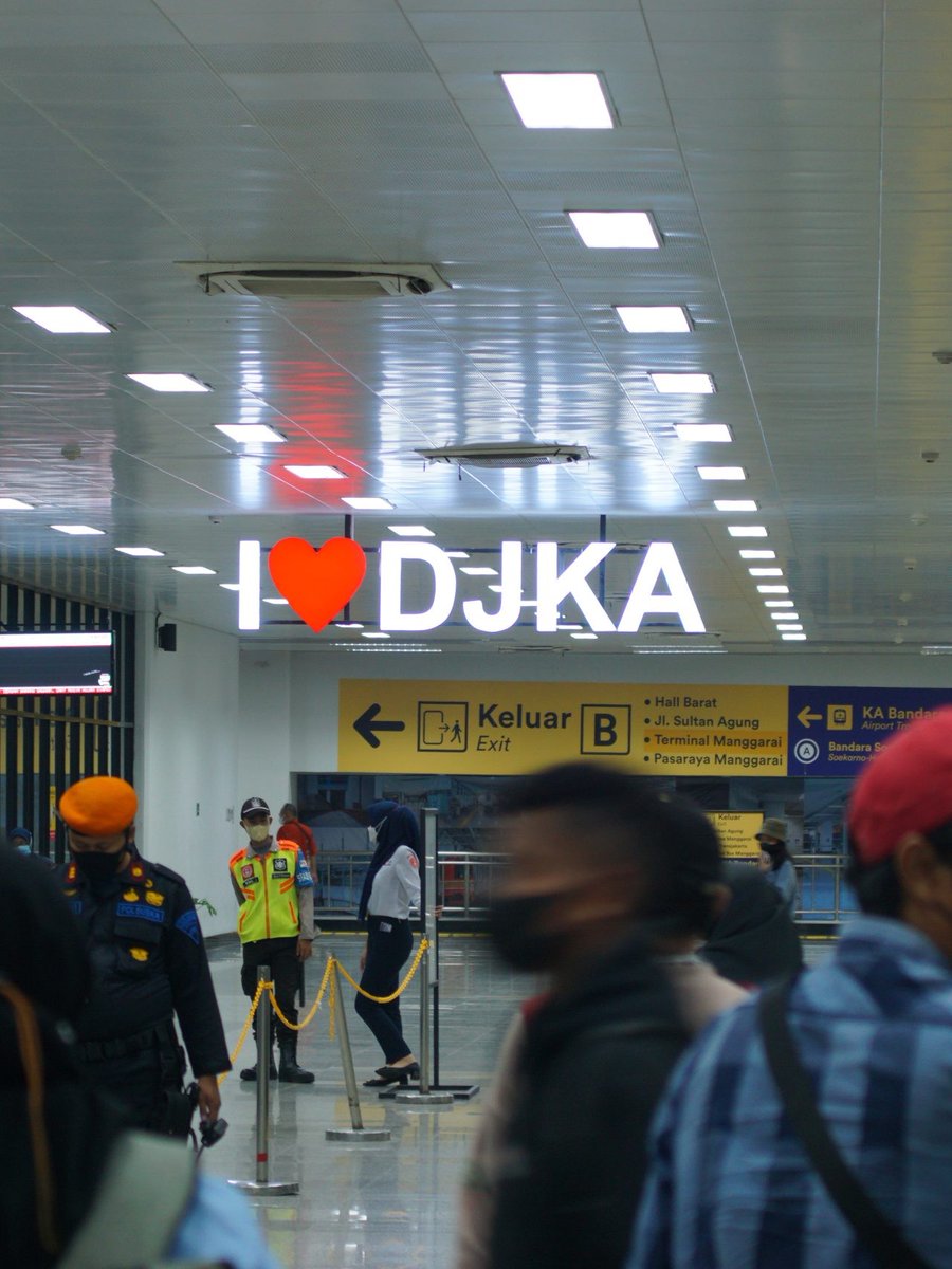 Txt Transportasi Umum tweet media