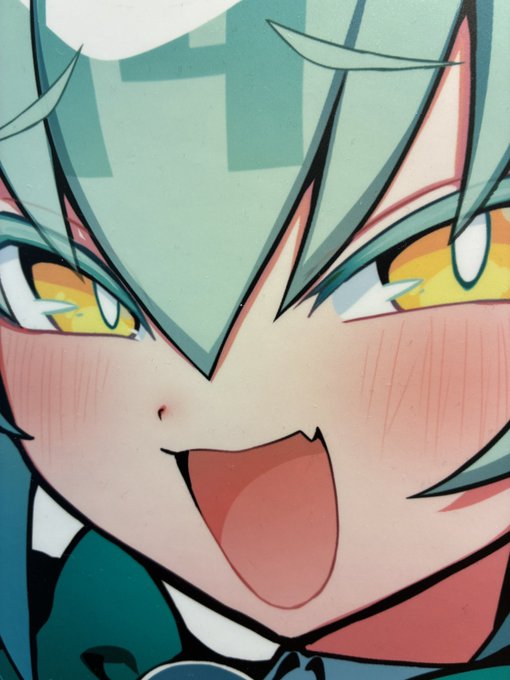 イヨですヨ!
もぉ〜と近くで撮ってくださいヨ! 