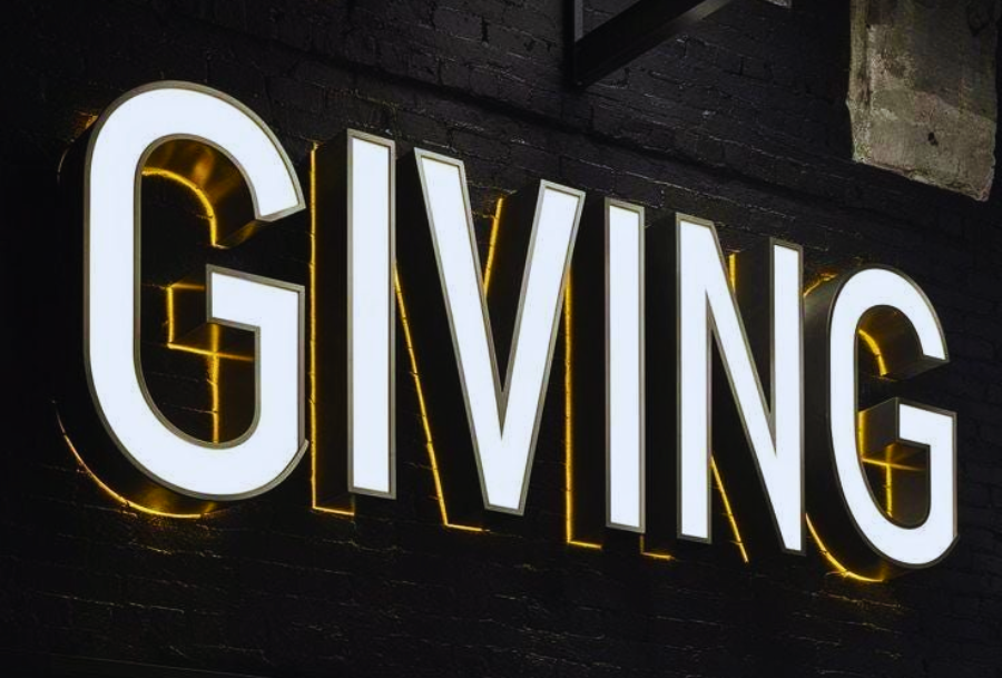 creativeadvtdxb's tweet image. Make your restaurant impossible to miss with bold, custom signboards that attract customers day and night. Elevate your brand and stand out on every street.

Call or WhatsApp # +971 56 730 5891

#RestaurantMarketing #SignboardDesign #BusinessGrowth