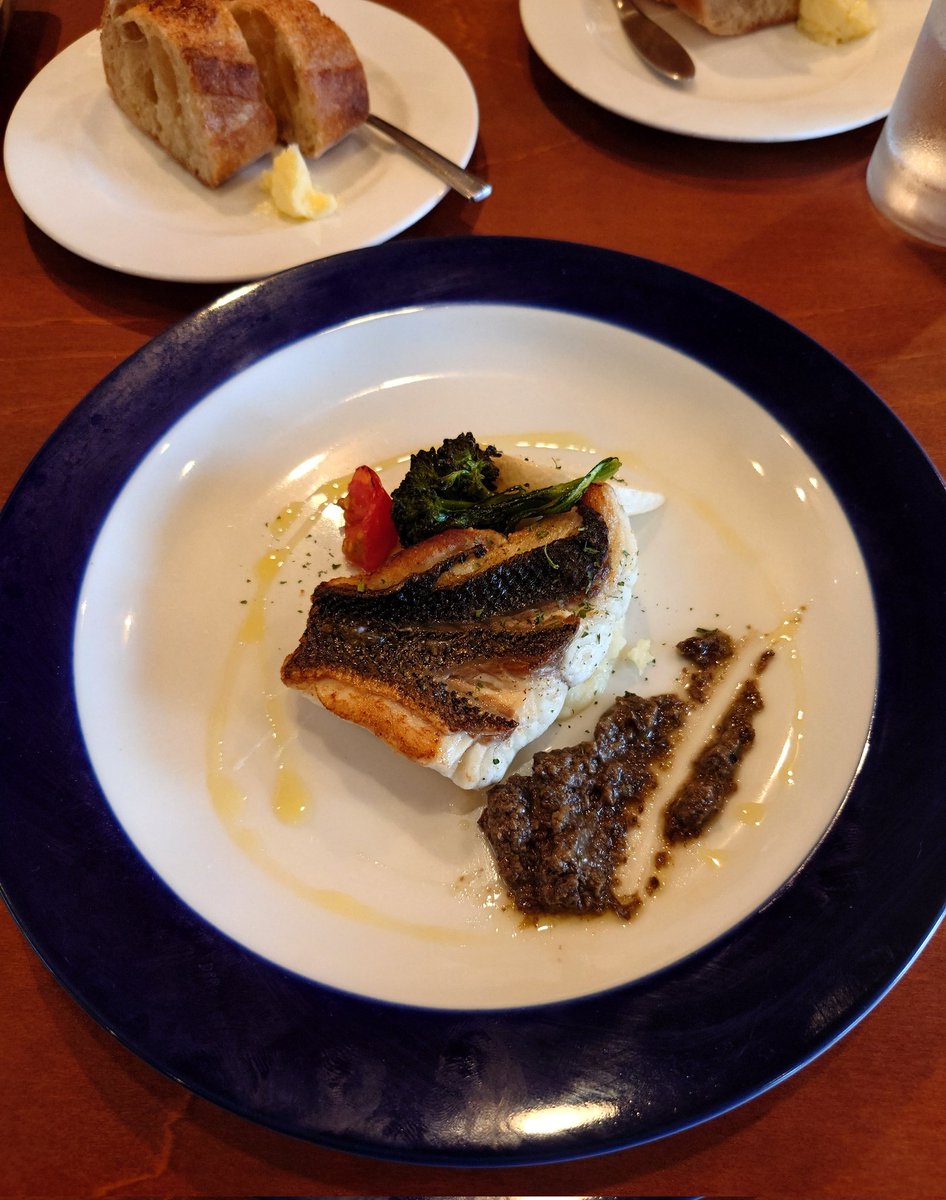 よっち tweet media