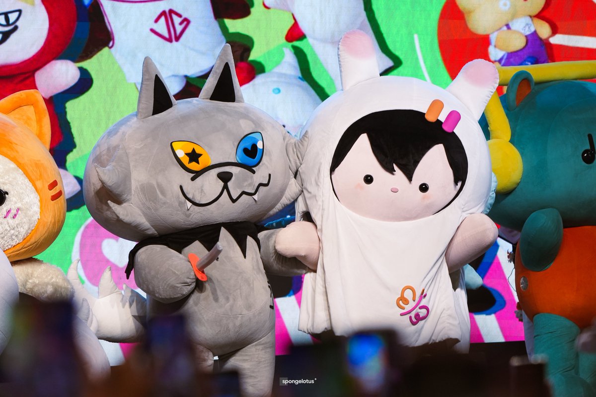 로터스. tweet media