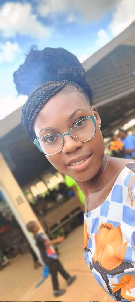 ONYINYECHI GIFT tweet media