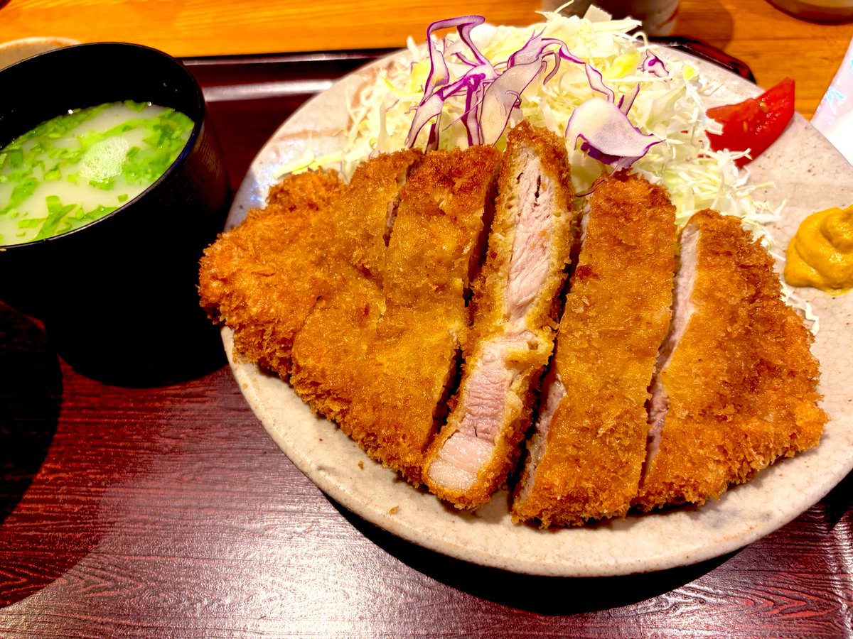 ElectricHorse tweet media