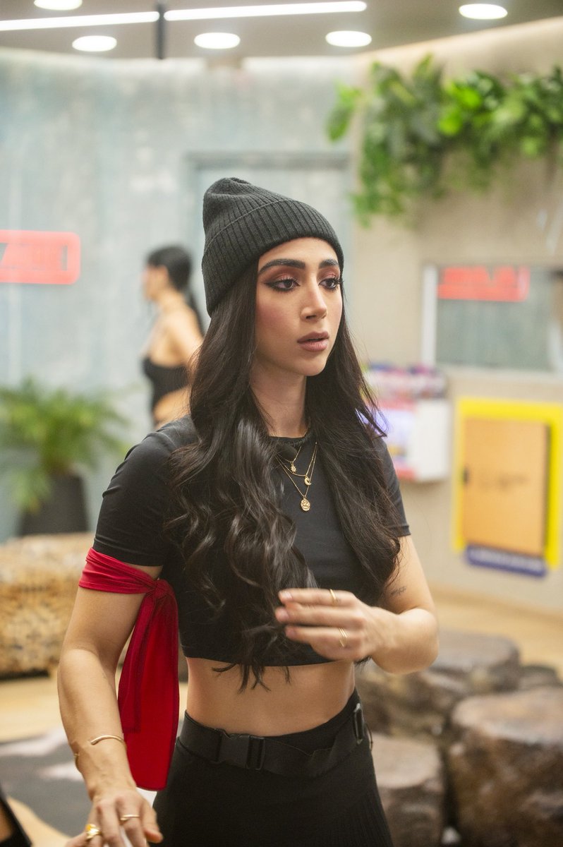 lauretra tweet media