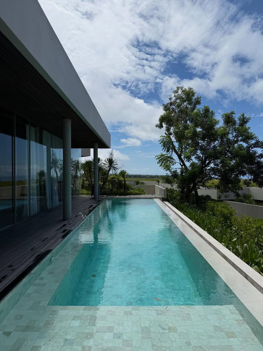 KSG Updates tweet media