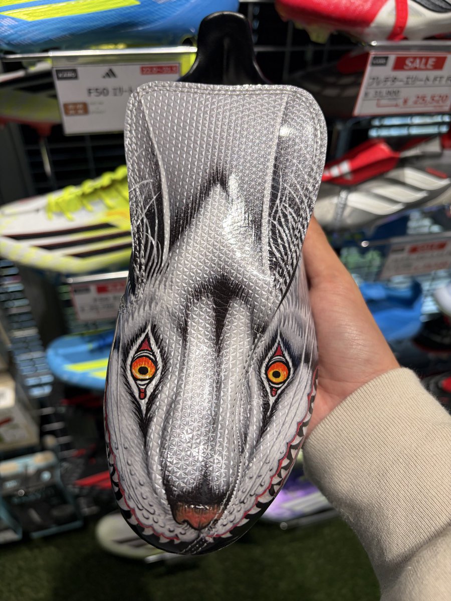 1029サッカースパイク tweet media