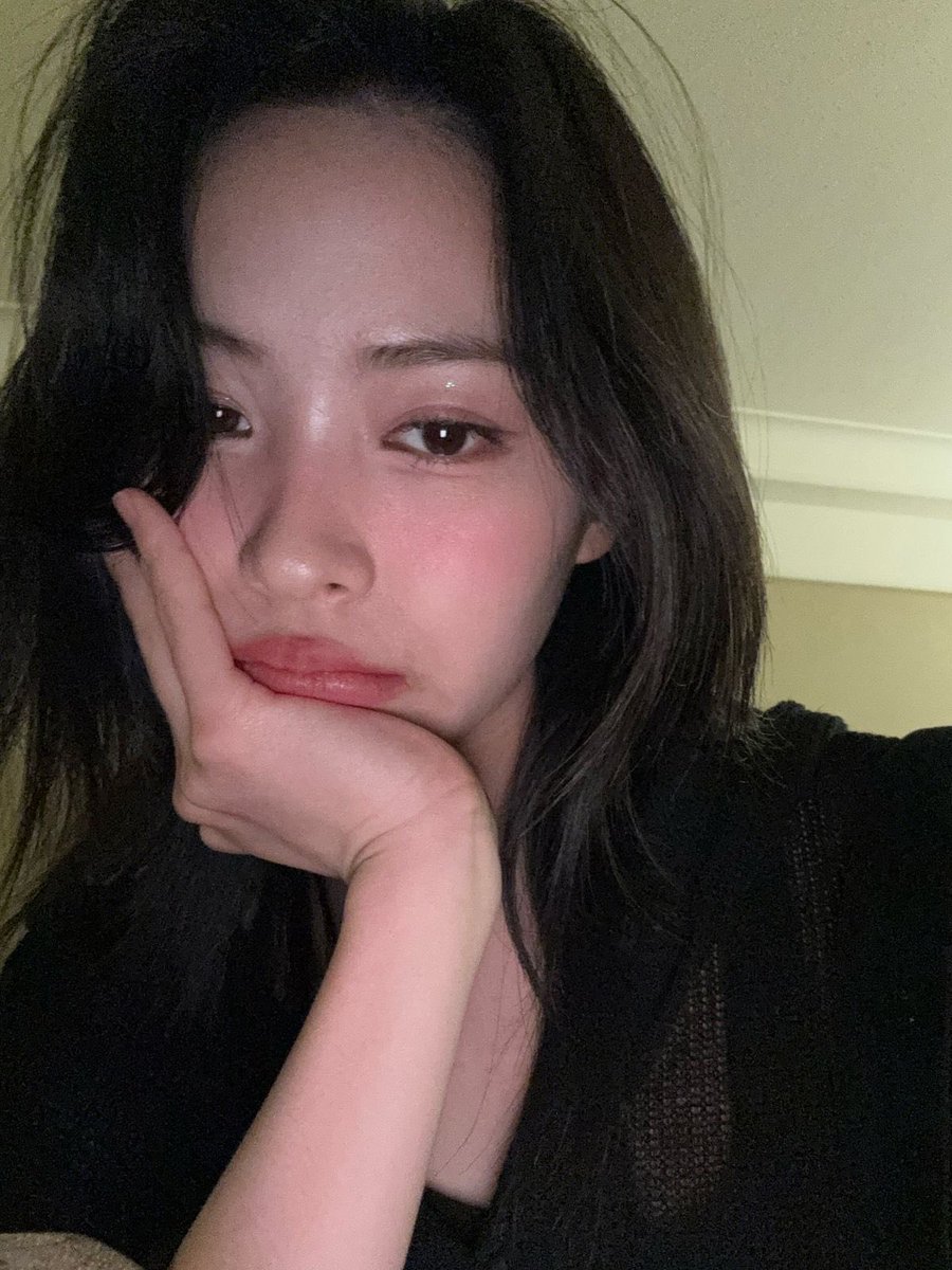 bmjjun's tweet photo. idols born in the same year as me (2001) https://t.co/SgfmcEdqQS