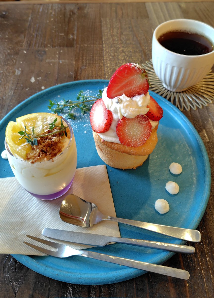 あやの** tweet media