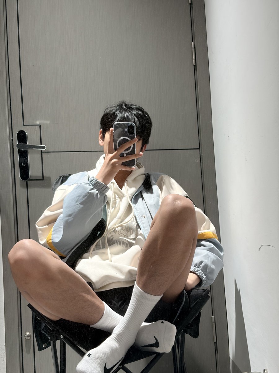 炸鸡战贩 tweet media