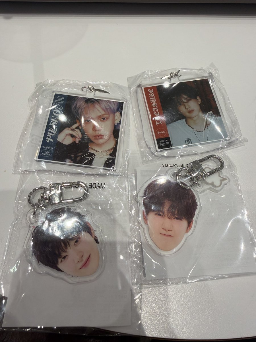 交換~✲*ﾟ tweet media