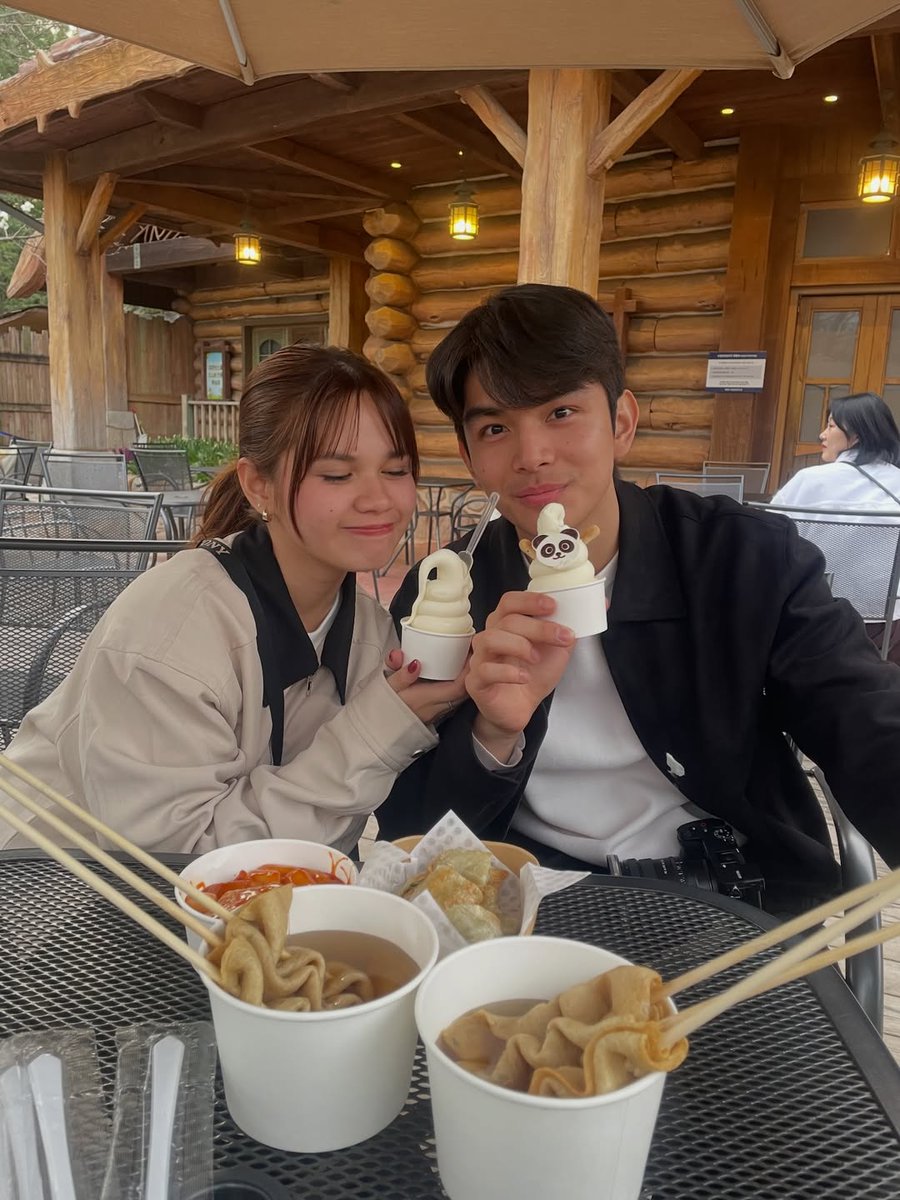 Ashley Sarmiento and Rave Victoria look lovely in new photos from South Korea.