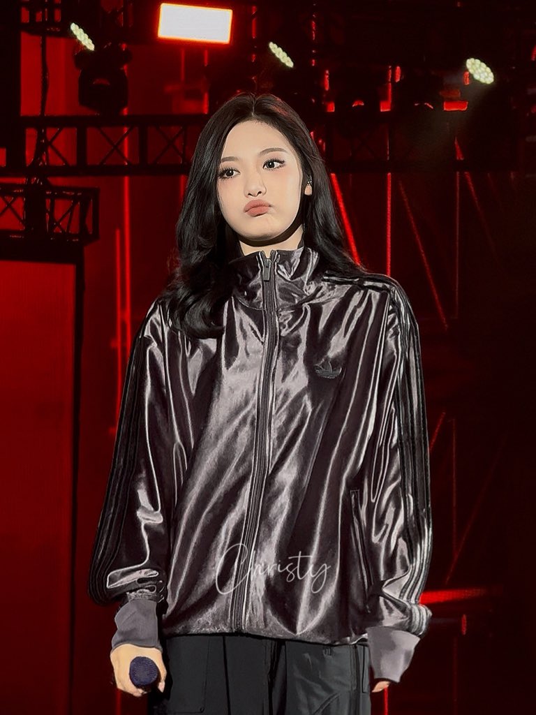 Christy😸 tweet media