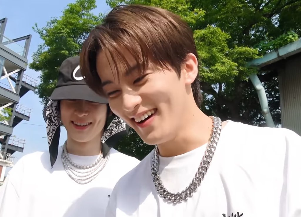 떤두두지 tweet media