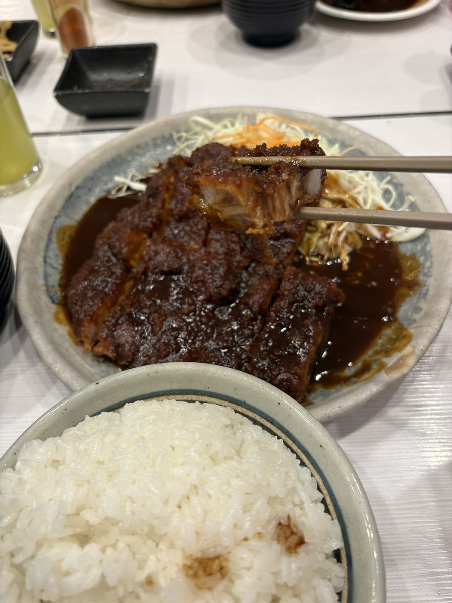 あしゅぽよのボウリング場🎳 tweet media