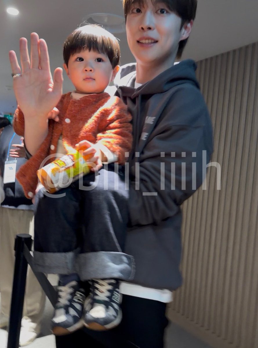 イニョクさんとユホくんでお見送りしてもらえるとは思わなくてどっちみたらいいか分からなかったです（　）