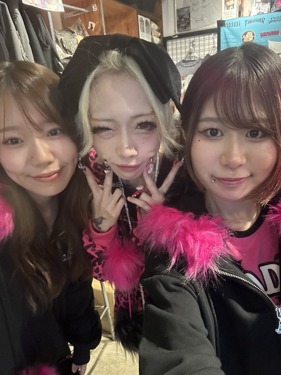 りーたん tweet media