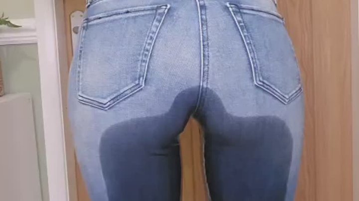 Just sold a #clip - Locked out and desperately holding until I flood my blue jeans clips4sale.com/studio/371223/…