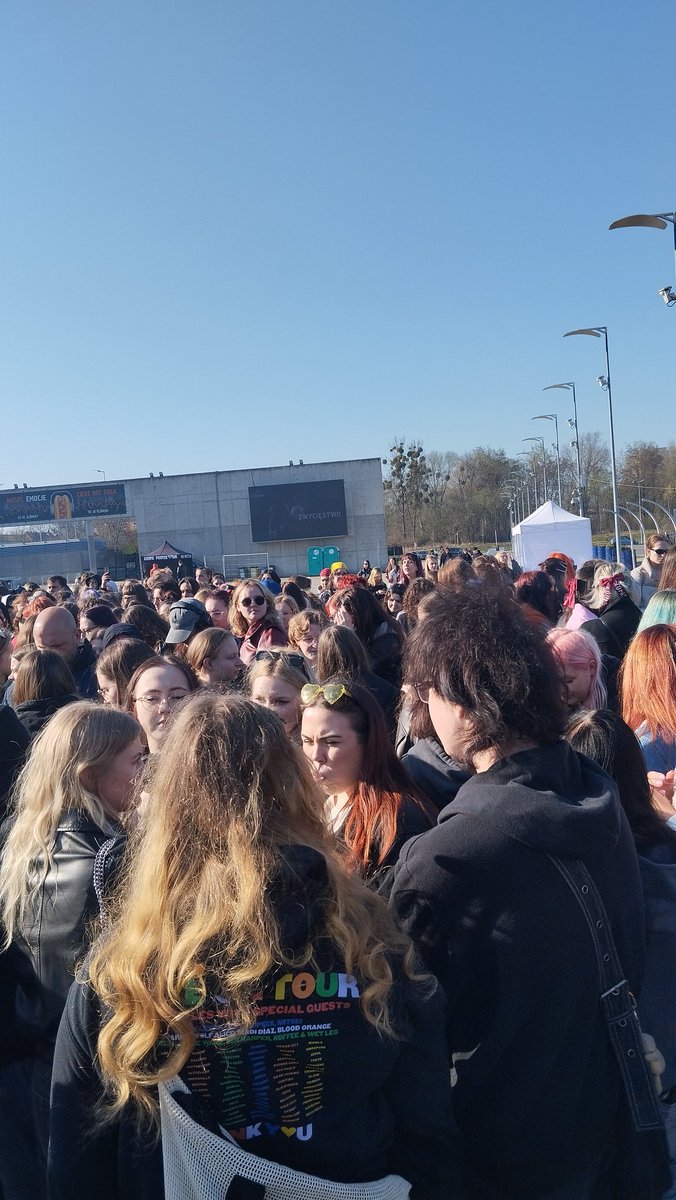 melka ★ 💋🪩 tweet media