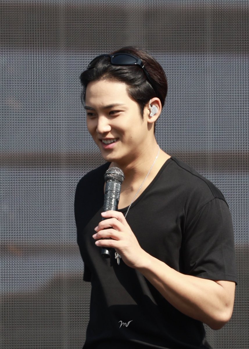 코트⛧ tweet media