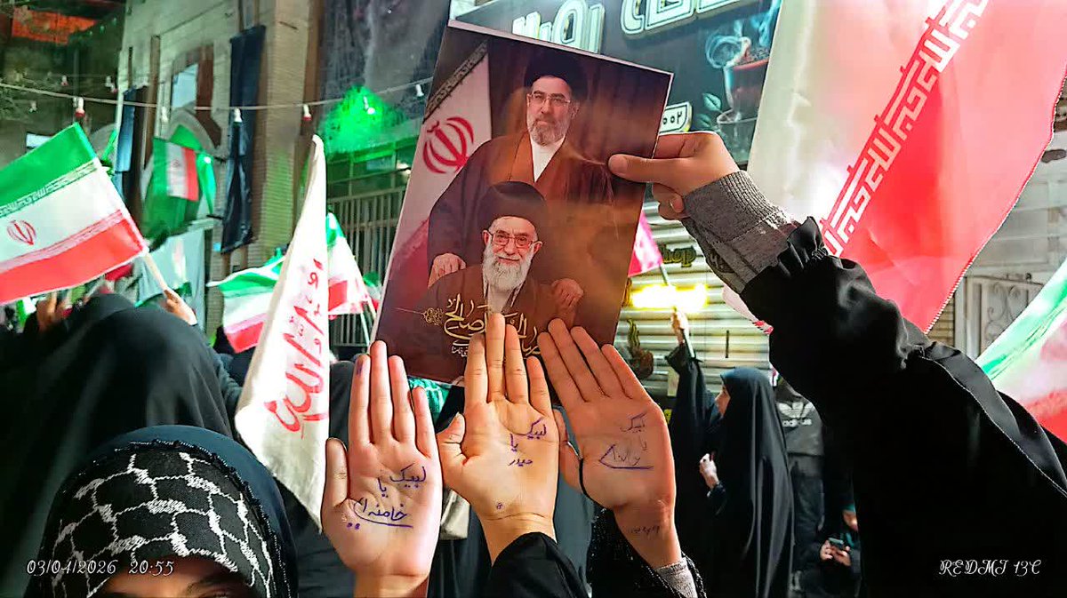 این روزا ها جنگ بهانه ای شد برای نشان دادن وحدت و اقتدارمان، همبستگی و استقامتمان 
#تا_پای_جان_برای_ایران
#میهن_سرافراز