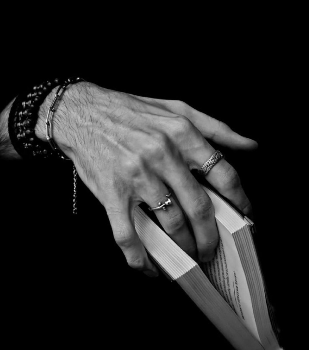 I’ve been reading some classified documents from the ministry….care to have your mind picked at?

{<a href="/LUMlNOUSlTY/">˖⋆࿐ 𝓗. 𝐆𝐫𝐚𝐧𝐠𝐞𝐫</a>}