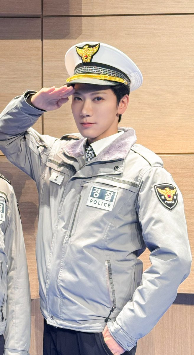 no context 콩쥐 tweet media