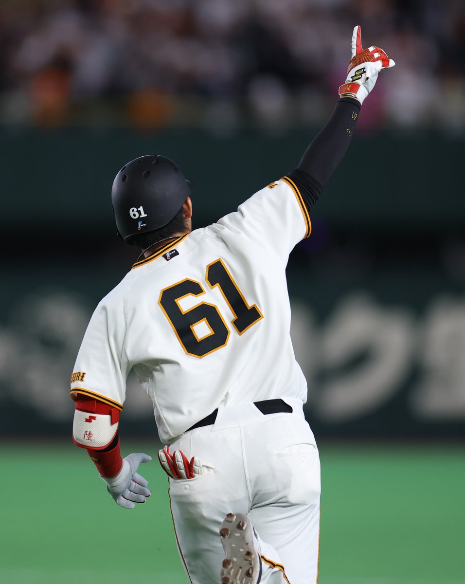 巨人情報@サンスポ tweet media