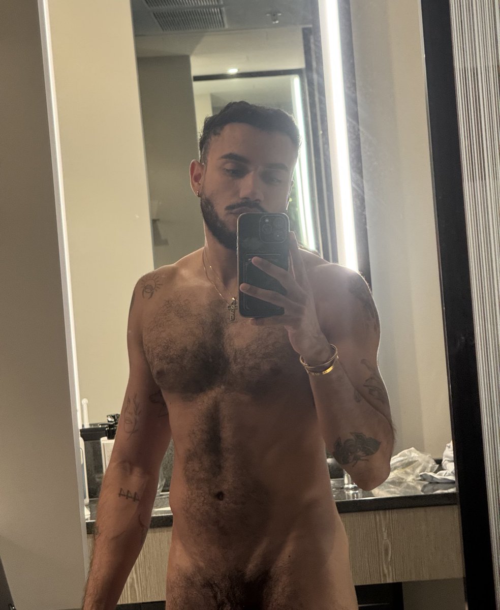😈
