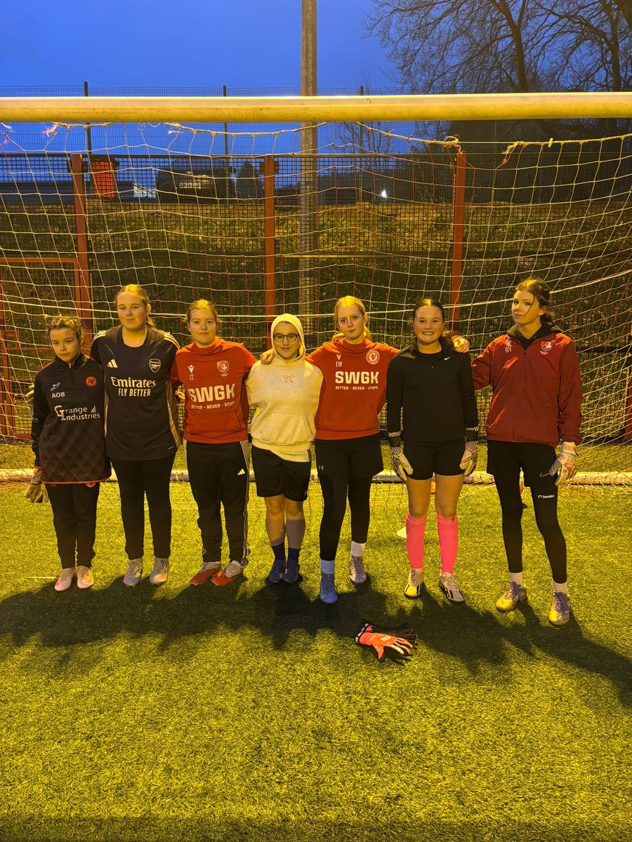 SouthWalesGK1's tweet photo. BETTER NEVER STOPS ⚽️ https://t.co/jezQFMJXsr