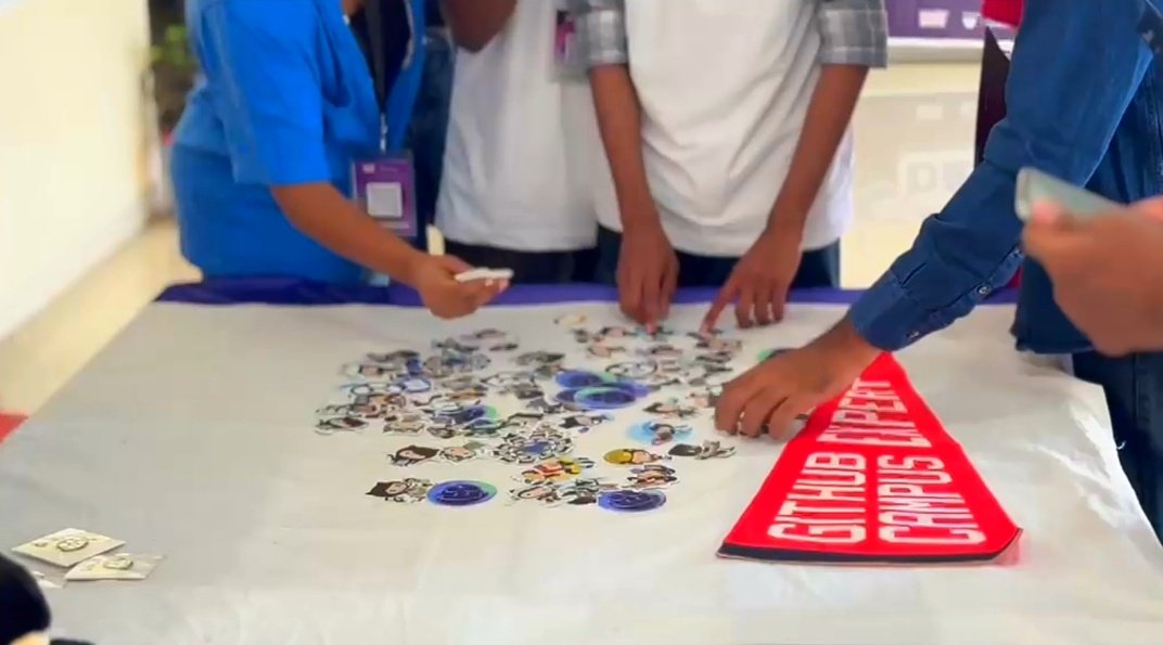 HackbyteTPC's tweet photo. Join us at the @github / @GitHubEducation booth to get some exclusive swags!!

#Hackbyte #GitHub https://t.co/3uVUePwTPT