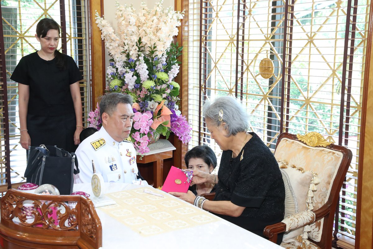 Royal World Thailand 🇹🇭 tweet media