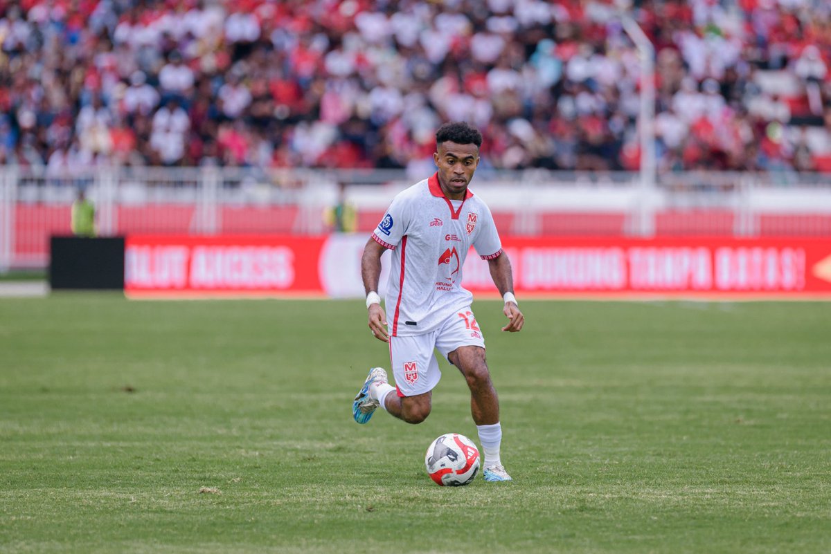 Seniman Bola tweet media