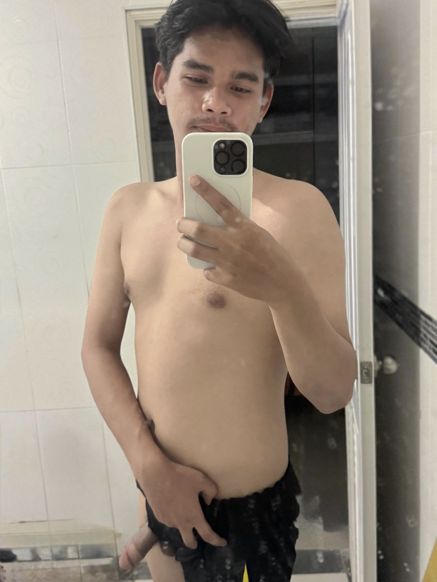 ไครสักคนทีมีความสุข tweet media