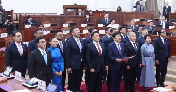 Саруулхан tweet media